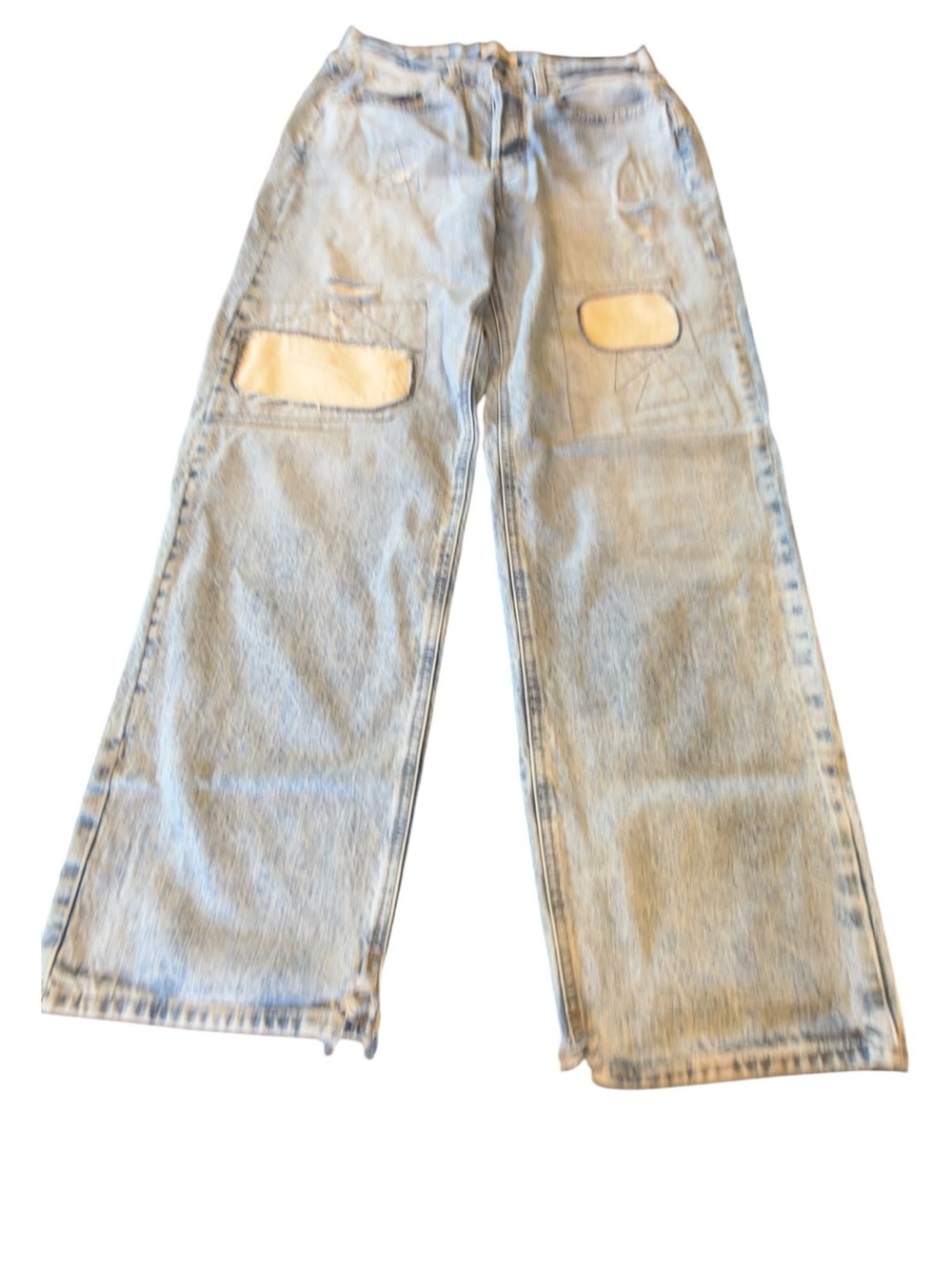 Mid Rise 90’s Baggy Universal Thread Light Wash Bootcut Jeans with Patch Accents